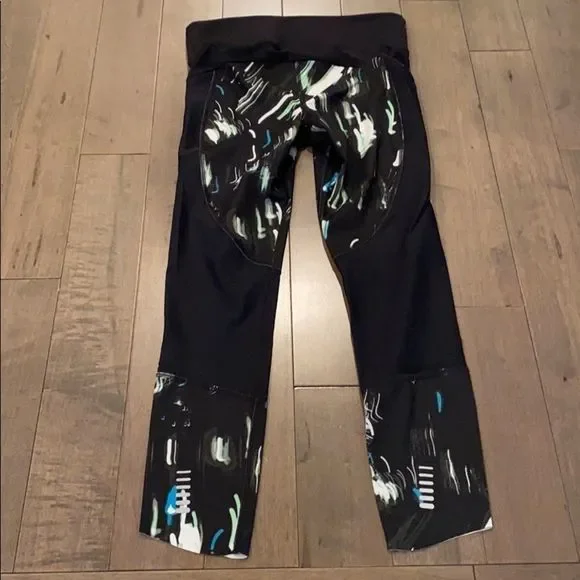 NWT Under Armour Speedpocket Run Printed Crop S - Picture 7 of 11